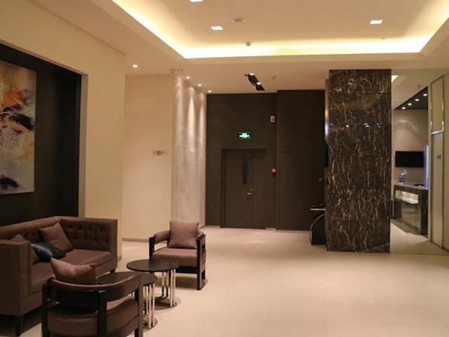 Jinjiang Inn Select Xining West Wusi Road New Hualian Square Bagian luar foto
